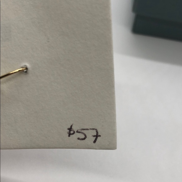 Dramatic drop earrings - Picture 6 of 6